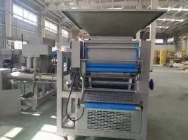 شراء ZKSD600 آلة التصفيح الصناعية الأوتوماتيكية ذات السعة العالية للنفخ والخبز الدنماركي تصنيع عبر الإنترنت